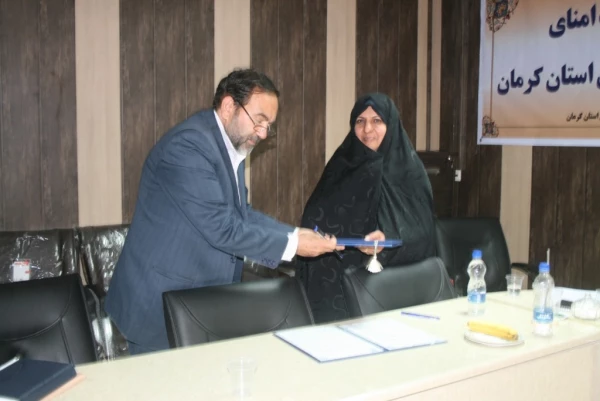 انعقاد تفاهم نامه همکاری پردیس های دانشگاه فرهنگیان استان کرمان و دانشگاه شهید باهنر کرمان
