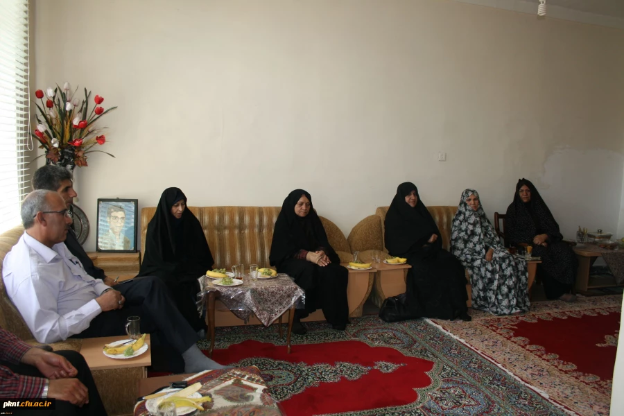 دیدار با خانواده شهید طالبی زاده