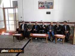 دیدار و اهداء لوح سپاس مسئولین اداره کل شاهد و امور ایثارگران سازمان مرکزی دانشگاه فرهنگیان با خانواده معظم دانشجو معلم شهید مهدی عبدالله زاده در زرند کرمان