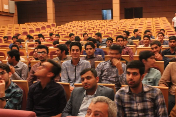 تصاور نشست با دانشجویان