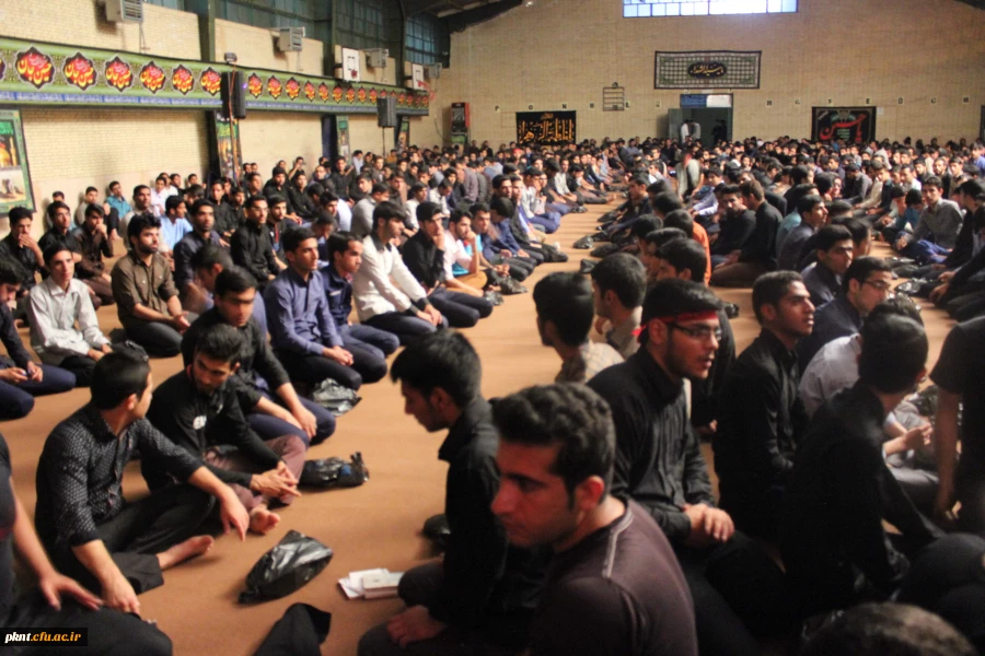 تصاویر عزاداری شنبه شب در پردیس خواجه نصیر
