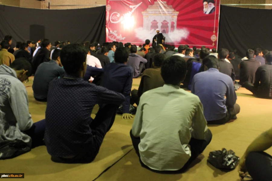 تصاویر  عزاداری شنبه شب در پردیس خواجه نصیر