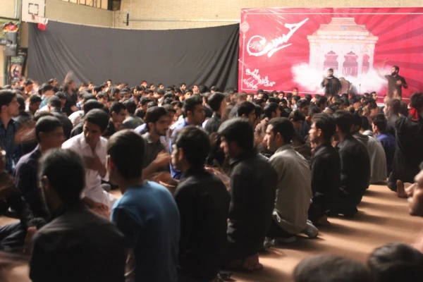 تصاویر  عزاداری شنبه شب در پردیس خواجه نصیر
