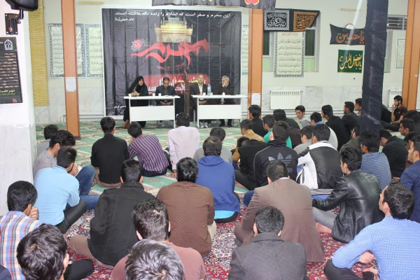 تصاویر دیدار مسئولان پردیس خواجه نصیر با دانشجویان