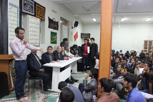 تصاویر دیدار مسئولان پردیس با دانشجویان