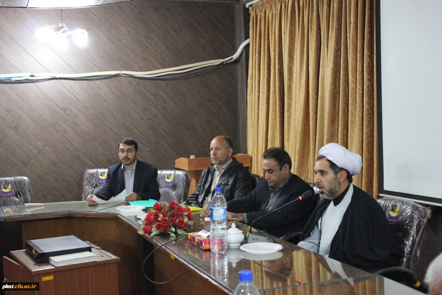 تصاویر جلسه گروه های معارف اسلامی در پردیس خواجه نصیر