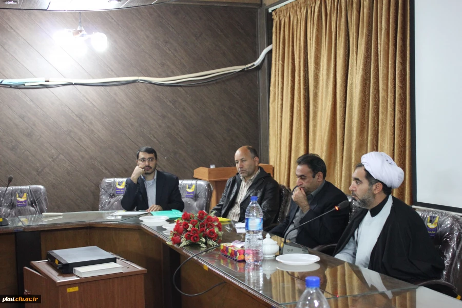 تصاویر جلسه گروه های معارف اسلامی در پردیس خواجه نصیر