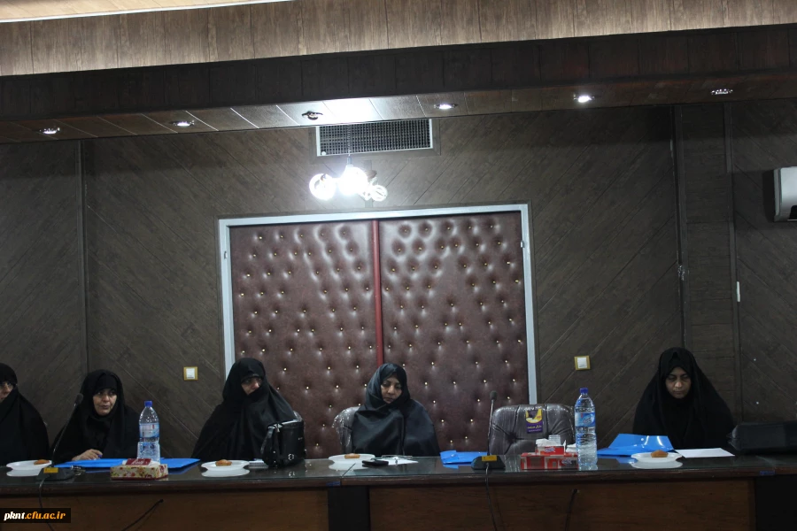 تصاویر جلسه گروه های معارف اسلامی در پردیس خواجه نصیر