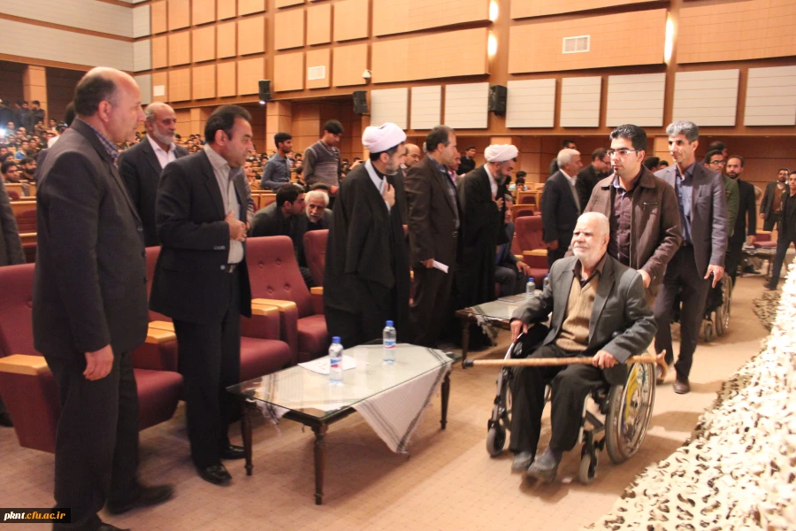 تصاویر چهارمین یادواره شهدای دانشجو معلم