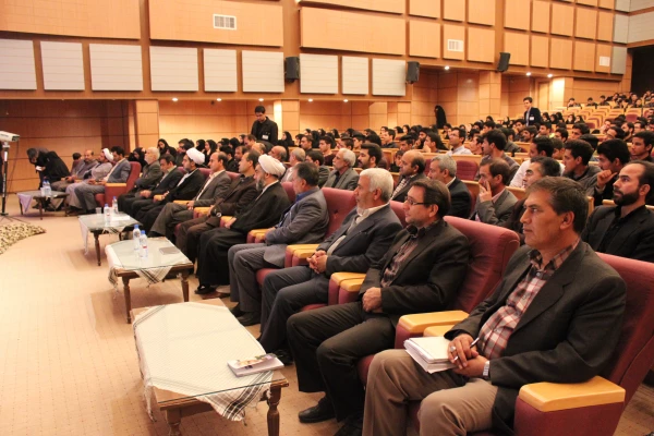 تصاویر چهارمین یادواره شهدای دانشجو معلم