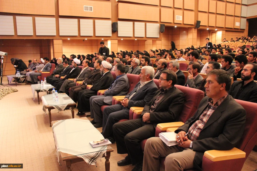 تصاویر چهارمین یادواره شهدای دانشجو معلم