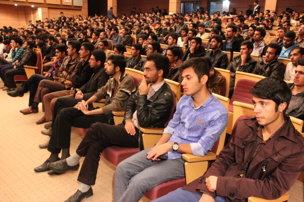 تصاویر چهارمین یادواره شهدای دانشجو معلم