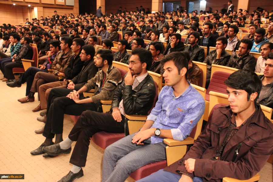 تصاویر چهارمین یادواره شهدای دانشجو معلم