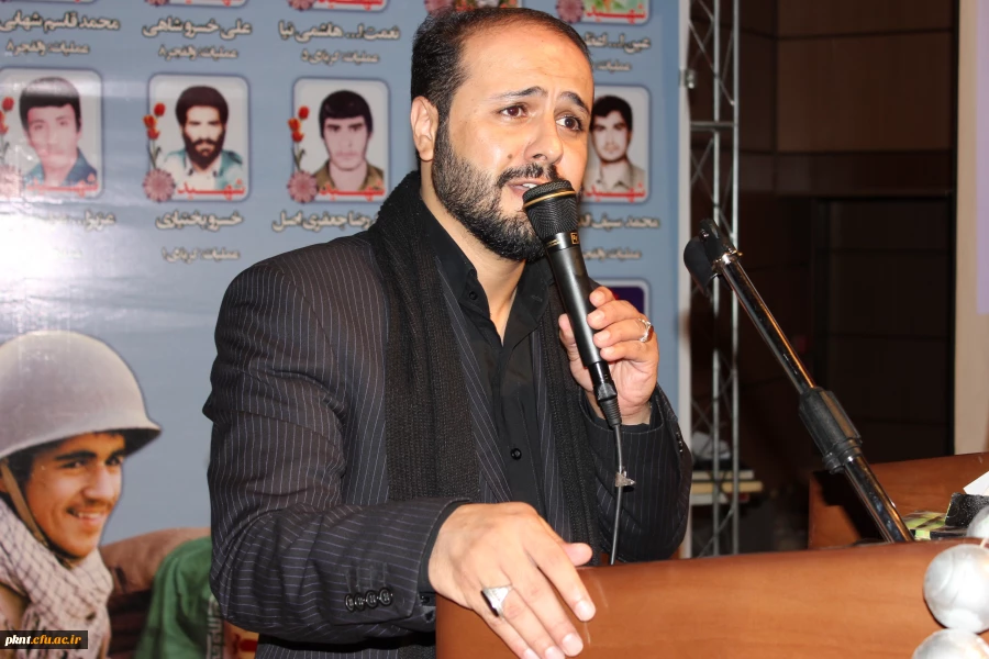 تصاویر چهارمین یادواره شهدای دانشجو معلم