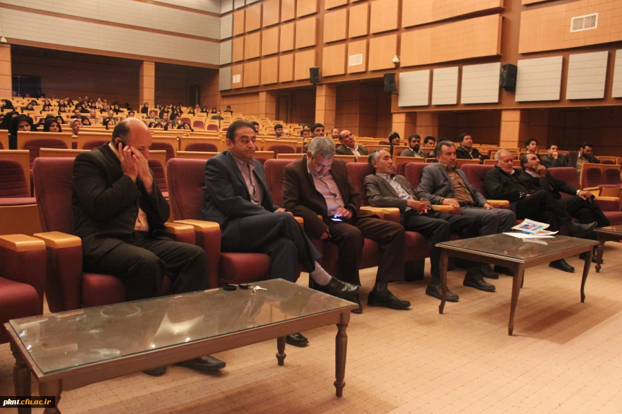 تصاویر دیدار صمیمانه مسئولان پردیس خواجه نصیرالدین طوسی با دانشجویان کارشناسی ناپیوسته