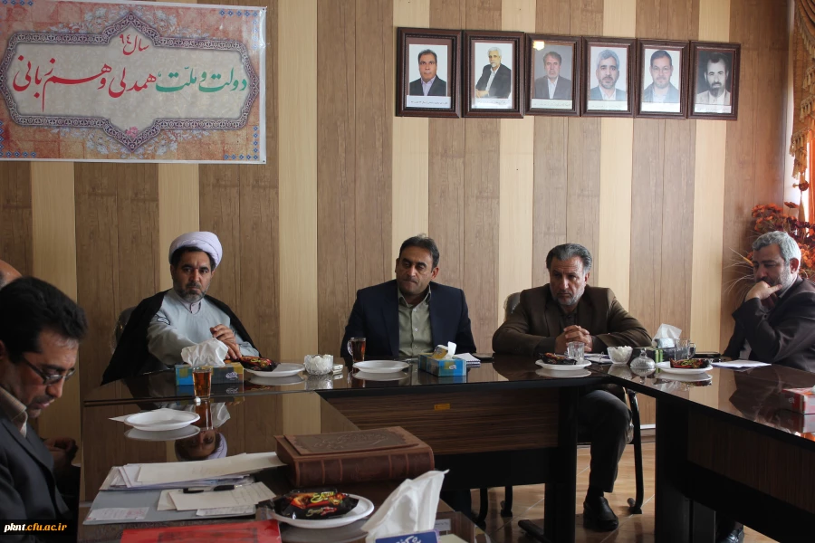 تصاویر جلسه کمیته فرهگی و اجتماعی پردیس