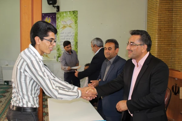 تصاویر تقدیر از دانشجویان نمونه خوابگاهی