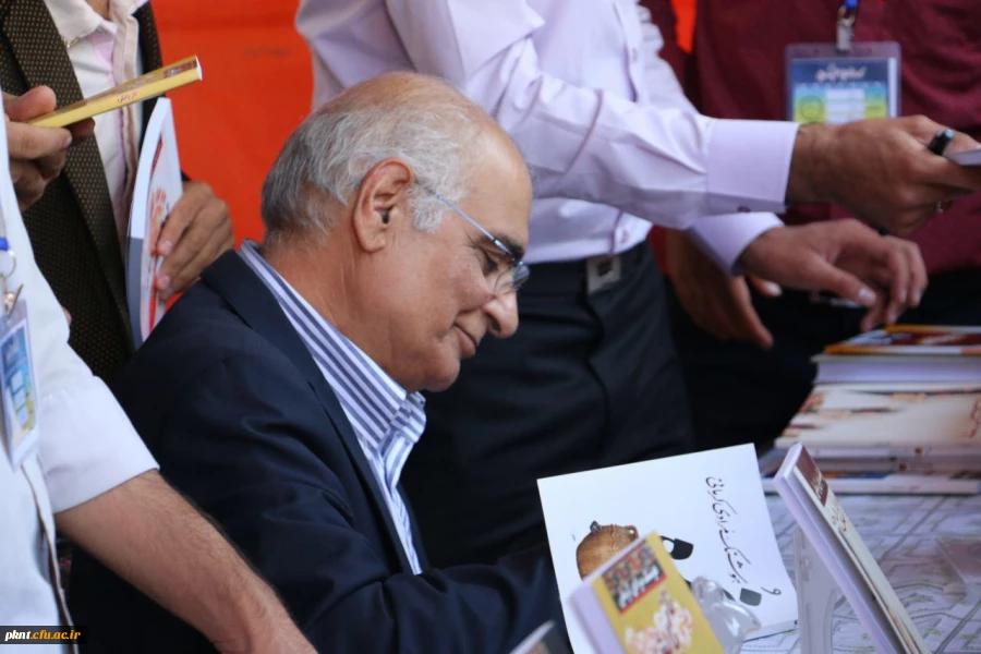 حضوراستاد هوشنگ مرادی کرمانی در دومین روز دوره فرهنگی ارتقاء نقش تربیتی واجتماعی مهارت آموزان ماده 28 چهار استان جنوبی به میزبانی استان کرمان