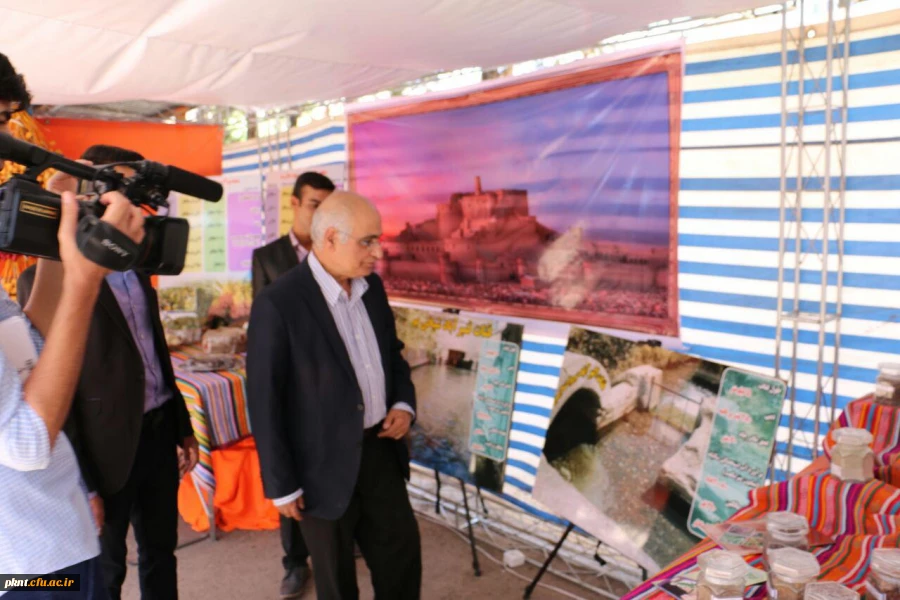 حضوراستاد هوشنگ مرادی کرمانی در دومین روز دوره فرهنگی ارتقاء نقش تربیتی واجتماعی مهارت آموزان ماده 28 چهار استان جنوبی به میزبانی استان کرمان