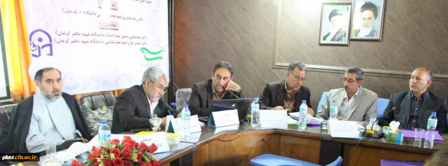 اولین جلسه کرسی نظریه پردازی(کرسی ترویجی عرضه و نقد ایده علمی) با مجوز سازمان بسیج اساتید در دانشگاه فرهنگیان کرمان برگزار شد