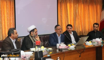 دکتر محمد علی دهقان، رئیس انجمن ریاضی ایران و دانشگاه ولی عصر رفسنجان در جمع دانشجویان رشته ریاضی پردیس خواجه نصیرالدین طوسی: امروز امید رهبری و مردم به فارغ التحصیلان دانشگاه فرهنگیان است.