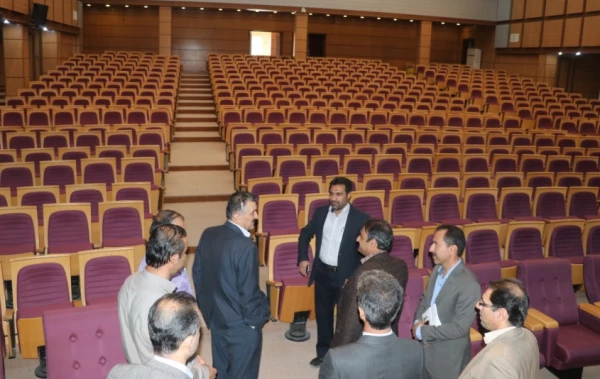 بازدید علاءالدین کیا از سالن همایش ها