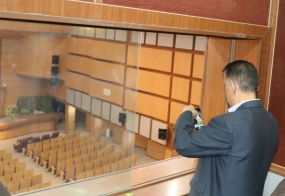 بازدید علاءالدین کیا از سالن همایش ها