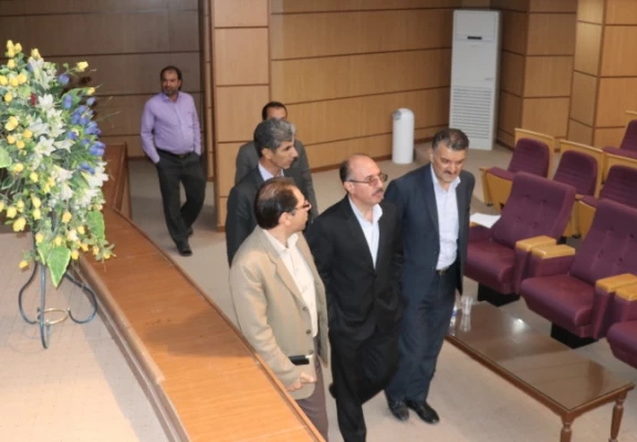 بازدید علاءالدین کیا از سالن همایش ها