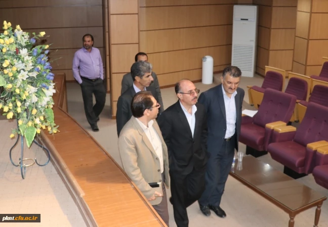 بازدید علاءالدین کیا از سالن همایش ها