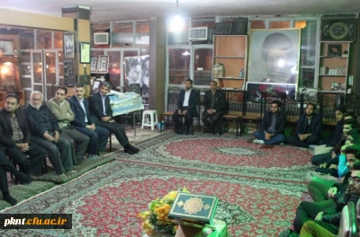 همراهی علاءالدین کیا مدیر کل امور فرهنگی و کارشناسان سازمان مرکزی با مسئولین و دانشجویان دانشگاه فرهنگیان کرمان در دیدار با خانواده شهید محمد کاظم کیانی