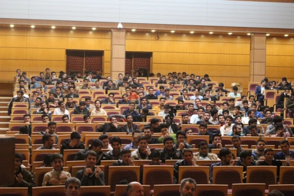 آئین گرامیداشت روز دانشجو و تجلیل از دانشجو معلمان برتر