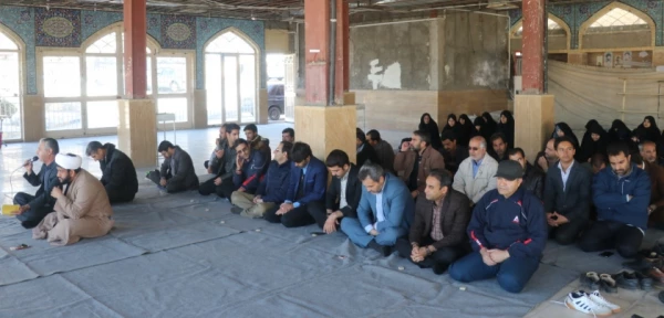 مراسم پیاده روی و تقدیم گل به ساحت مقدس شهدا به مناسبت دهه فجر