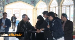 مراسم پیاده روی و تقدیم گل به ساحت مقدس شهدا به مناسبت دهه فجر