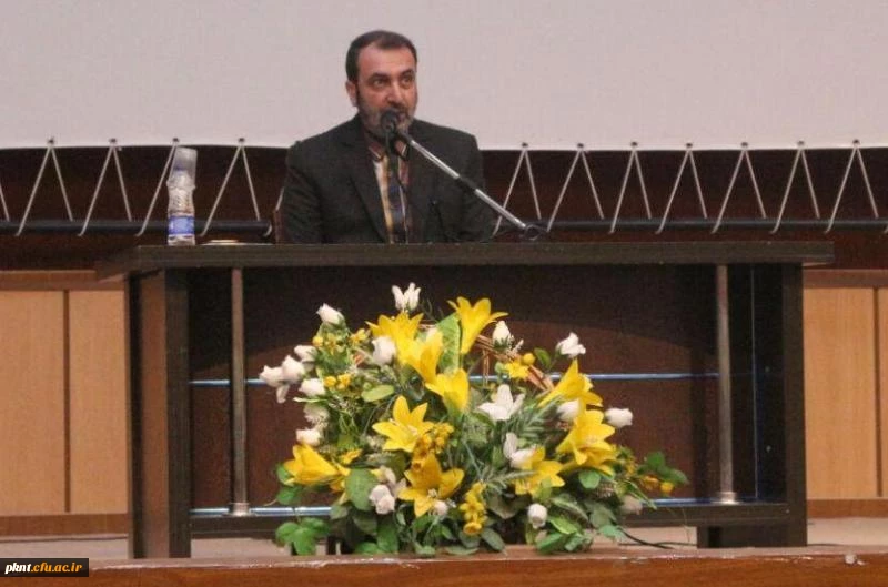 مراسم شب شعر و روایتگری «حماسه یاران»