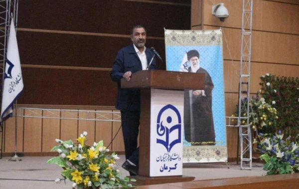 مراسم شب شعر و روایتگری «حماسه یاران»