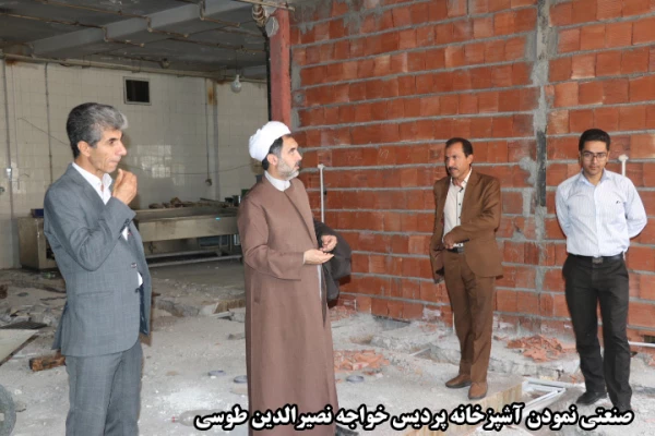 بازدید مستمر دکتر توان از فعالیت های عمرانی در حال اجرای دانشگاه