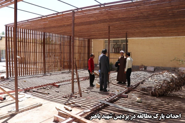 بازدید مستمر دکتر توان از فعالیت های عمرانی در حال اجرای دانشگاه