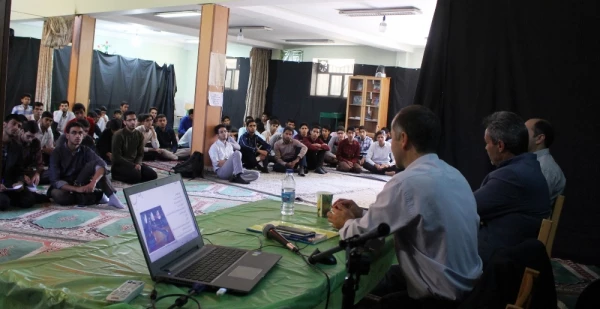 اولین جلسه ساعت فرهنگی سال تحصیلی جدید