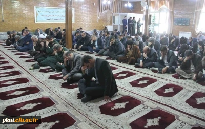 دکتر توان در مراسم گرامیداشت شهدای حادثه تروریستی سیستان و بلوچستان در اداره کل آموزش و پرورش استان کرمان بیان داشتند :
عوامل جاهل تروریست، تیری در کمان دشمنان اسلام برای چپاول منابع کشورهای مسلمان هستند .