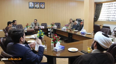 در نشست سرپرست پردیس خواجه نصیر الدین طوسی با کارشناسان فرهنگی اهم فعالیت های فرهنگی پردیس بررسی شد.