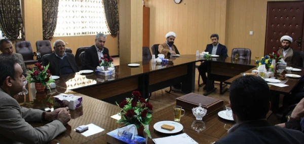 نشست سرپرست پردیس خواجه نصیر الدین طوسی با کارشناسان فرهنگی