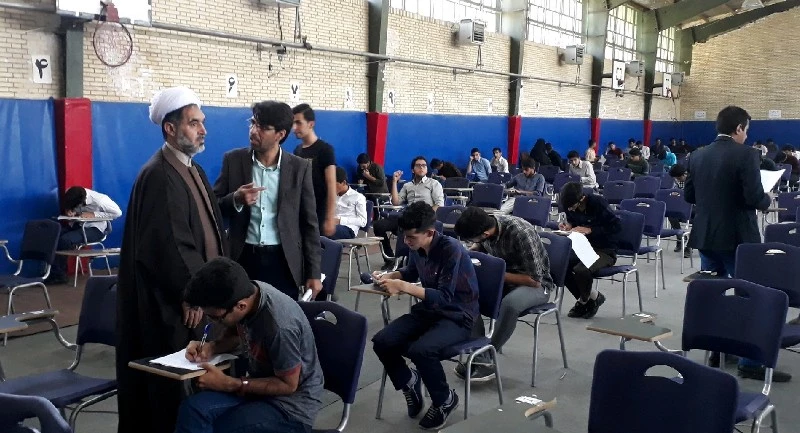 بازدید دکتر توان از فرایند برگزاری امتحانات پایانی نیمسال دوم سال تحصیلی 98-97 در دانشگاه فرهنگیان کرمان