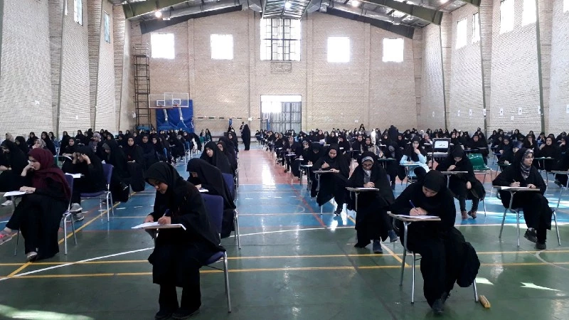 بازدید دکتر توان از فرایند برگزاری امتحانات پایانی نیمسال دوم سال تحصیلی 98-97 در دانشگاه فرهنگیان کرمان