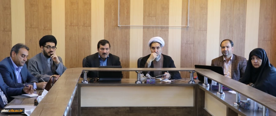 شورای اداری دانشگاه فرهنگیان کرمان با حضور دکتر خاکی
