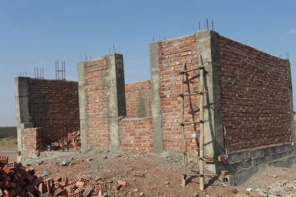 تلاش گروه جهادی شهید شهسواری بسیج دانشجویی دانشگاه فرهنگیان استان کرمان در منطقه زهکلوت رودبار جنوب به روایت تصویر