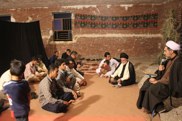 تلاش گروه جهادی شهید شهسواری بسیج دانشجویی دانشگاه فرهنگیان استان کرمان در منطقه زهکلوت رودبار جنوب به روایت تصویر