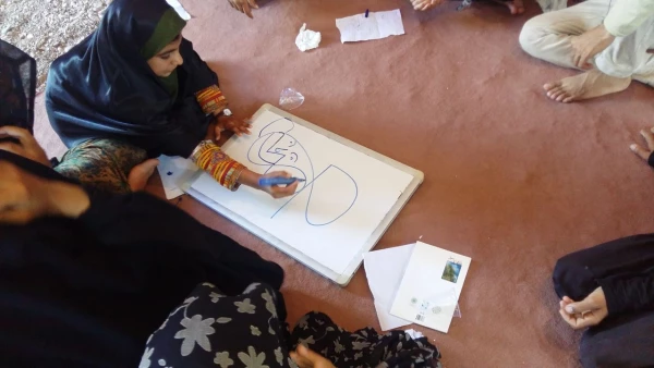 تلاش گروه جهادی شهید شهسواری بسیج دانشجویی دانشگاه فرهنگیان استان کرمان در منطقه زهکلوت رودبار جنوب به روایت تصویر