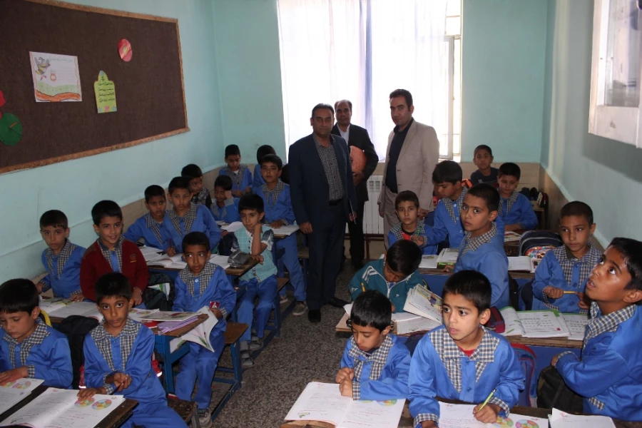 بازدید دکتر صابری سرپرست پردیس خواجه نصیرالدین طوسی از مدارس مجری طرح کارورزی 7