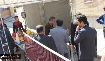 به مناسبت گرامیداشت هفته تربت بدنی نمایشگاه تندرستی در پردیس خواجه نصیرالدین طوسی دانشگاه فرهنگیان کرمان برپاشد.