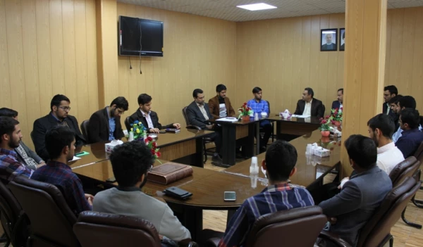 نشست صمیمانه با دبیران و مسئولان کانون های فرهنگی، انجمن های علمی و تشکل های دانشجویی